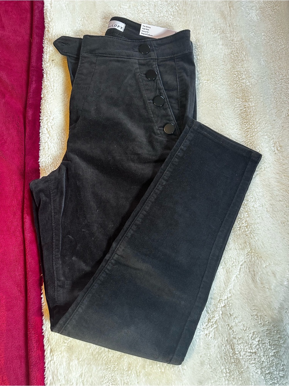 Black High-Rise Button-Front Slim pant